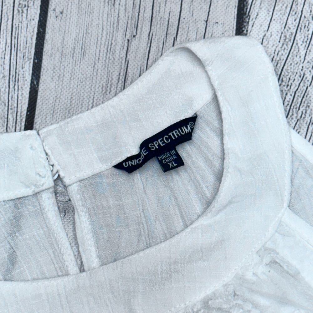 Unique Spectrum White Floral Flowy Tank Top Size XLg - Picture 2 of 3